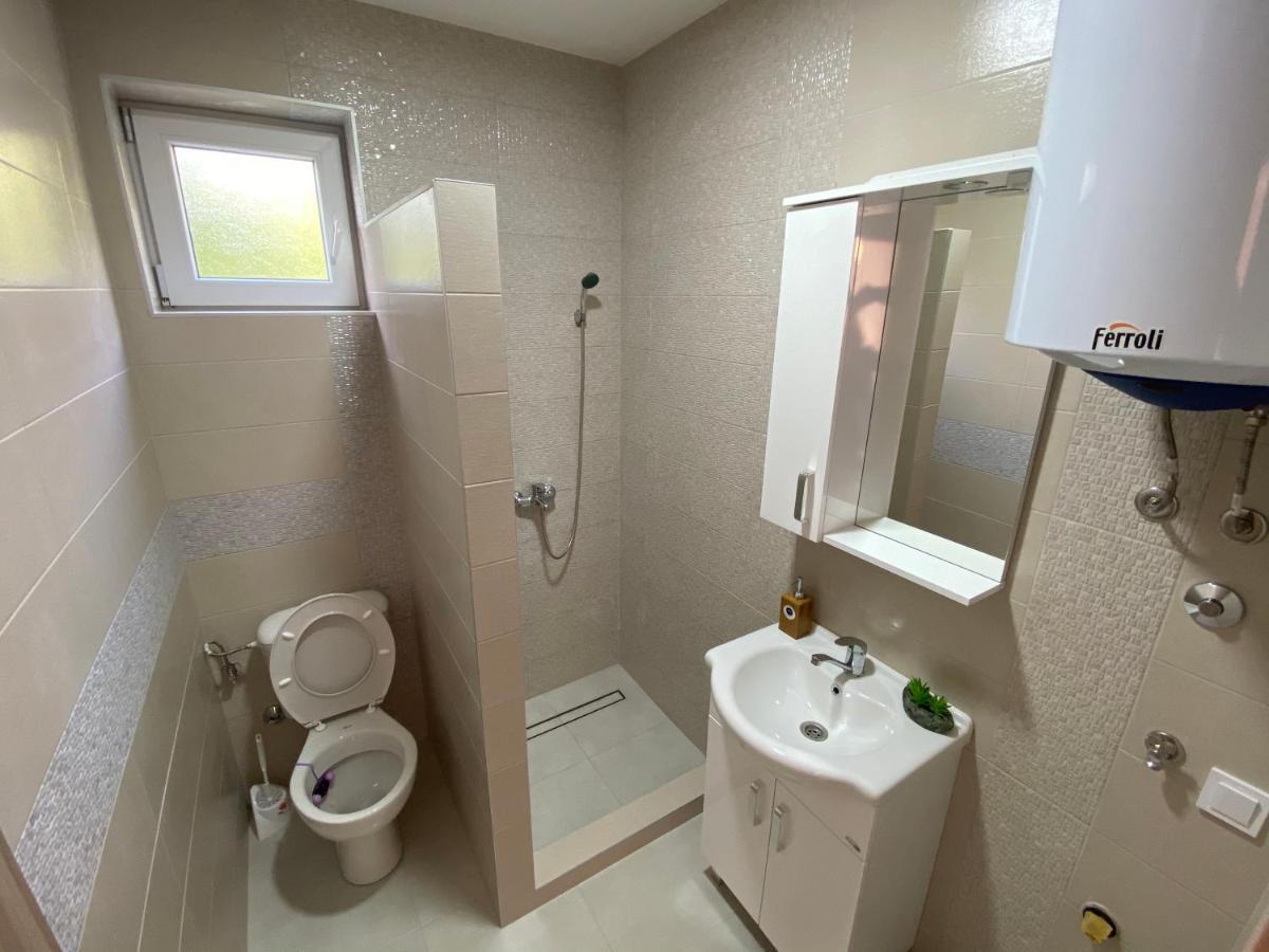 Apartment Lorena Kotor Eksteriør bilde