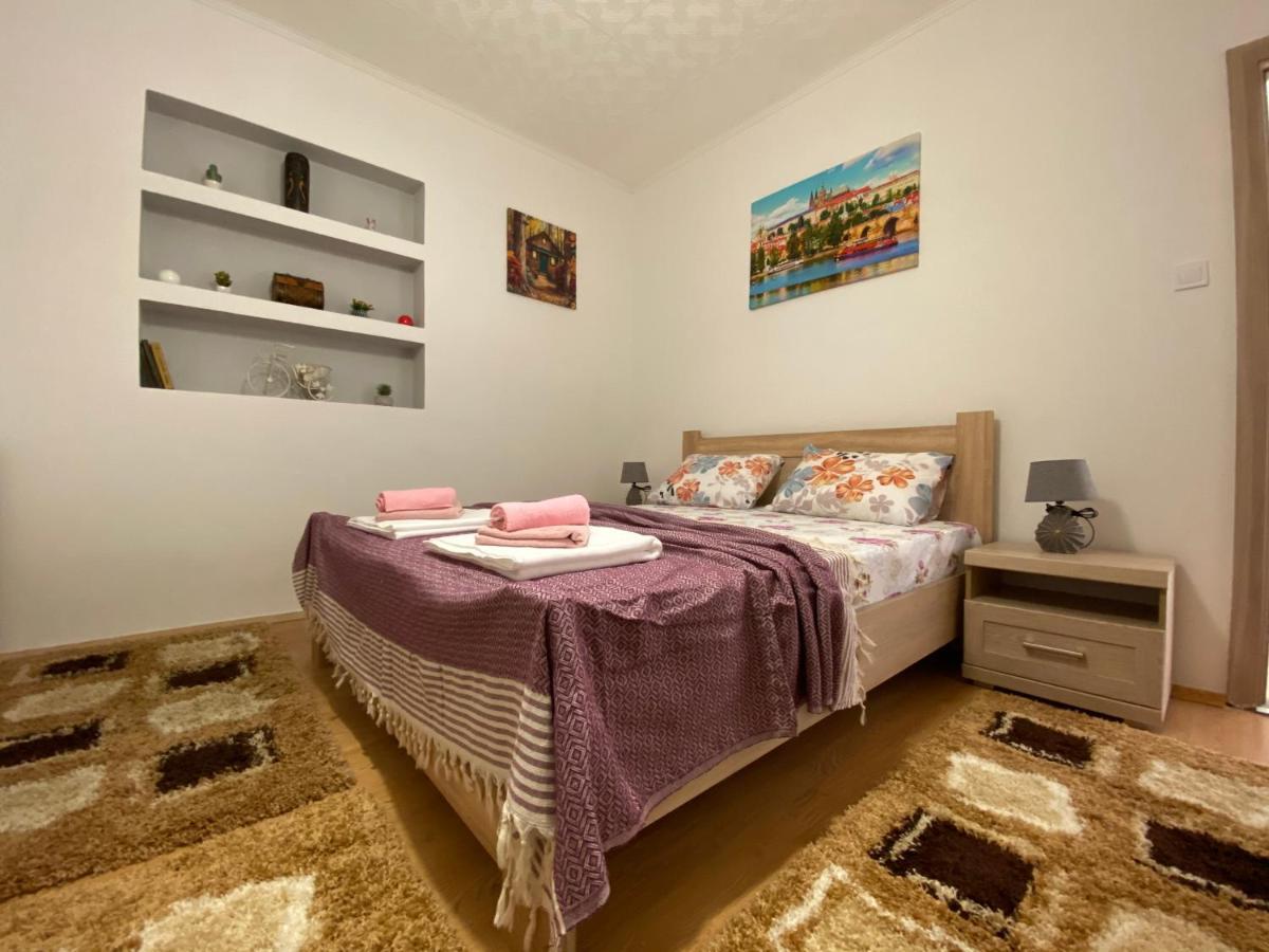Apartment Lorena Kotor Eksteriør bilde